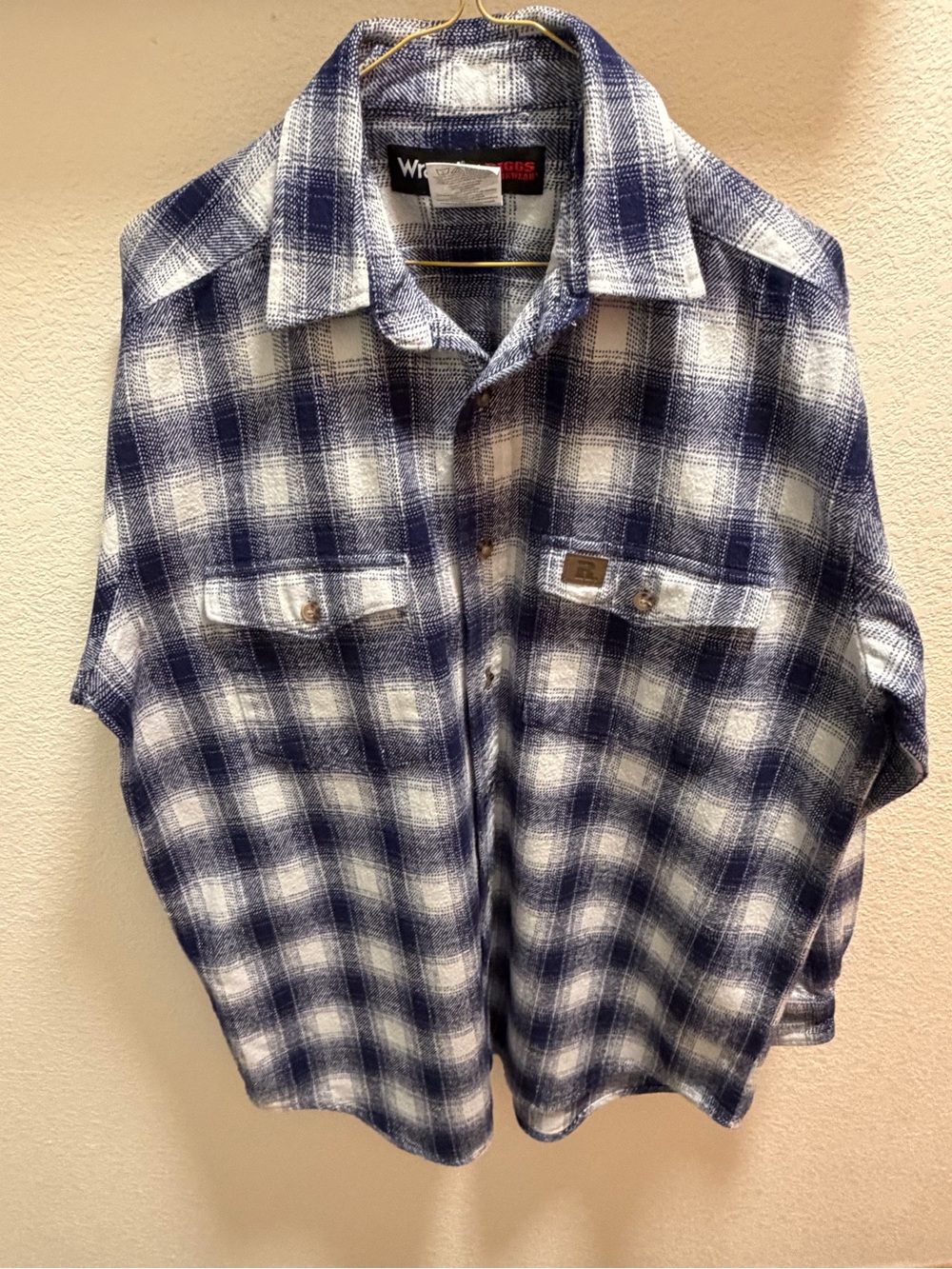 Wrangler Navy and White Plaid Men's Button-Down Shirt